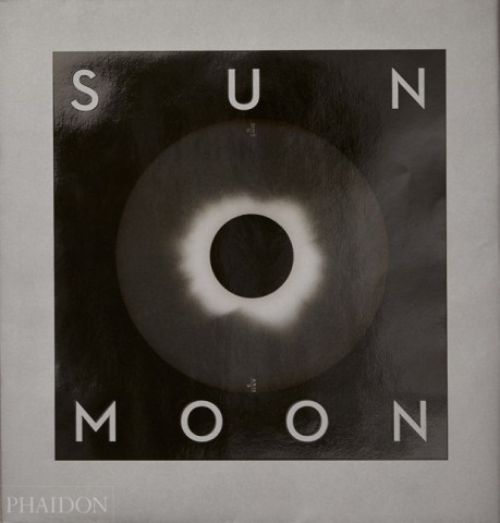 Sun-moon-9780714876566